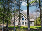 Whispering Pines Cottage on Bass Lake
