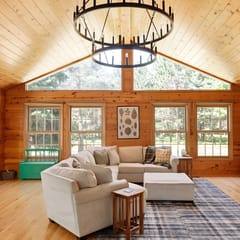 Serene Torch Lake Getaway