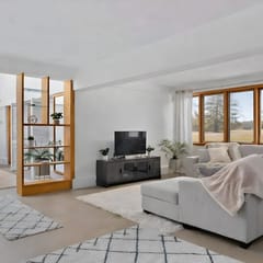 White Stone House: Pet-Friendly Home on 10 acres!