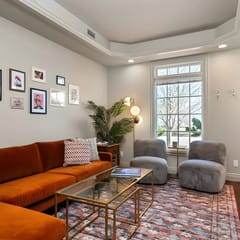 Urban Stay By The Bay: Downtown Pet-Friendly Home
