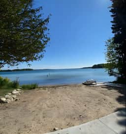 Elk Rapids Bungalow