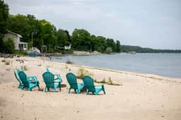 M22 & You. | Beach | Sauna | AC |
