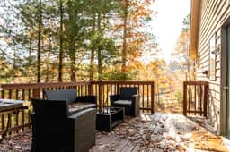 Holiday Hills Escape | Fire Pit | AC | Mt. Holiday