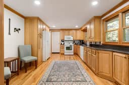 Serene Torch Lake Getaway