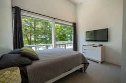 Old Mission Peninsula Luxury on West Bay