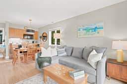 Cozy Beach Front Condo | AC | Beach | Waterfront | - Image 2