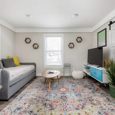Contemporary Mid-Century Style | Downtown | AC |