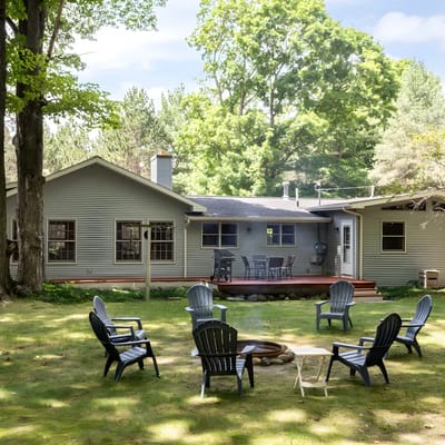 Serene Torch Lake Getaway