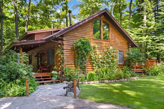 Beautiful Log Cabin | Lake Access | Interlochen | - Image 1