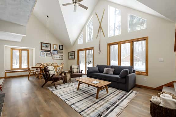 Up North Chalet - Image 1