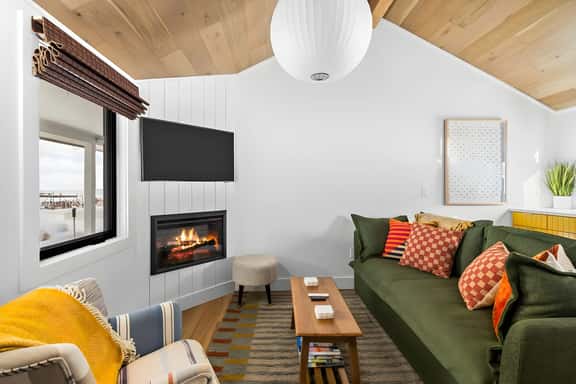 #08 Beachside Cabin · Newly Renovated Beachside Cabin 8! - Image 1