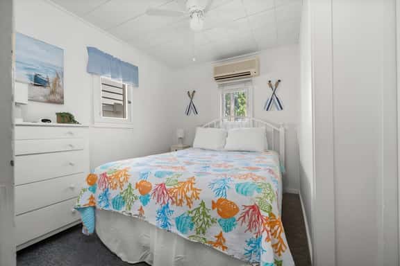 #04 Sandbar Cottage - Image 1