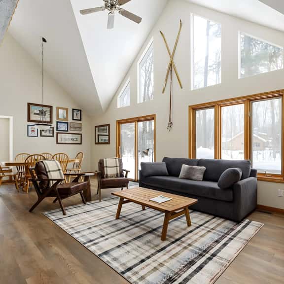 Up North Chalet - Image 1