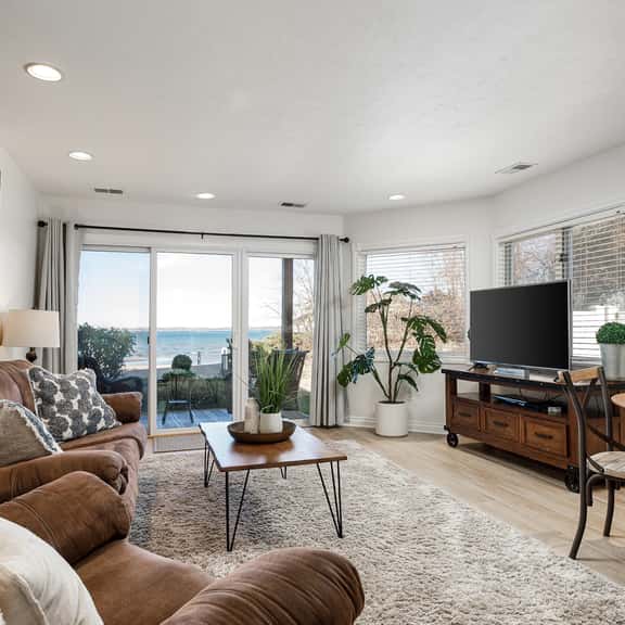 Incredible Beach Condo | AC | Pool | Hot Tub | - Image 1