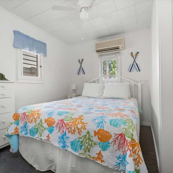 #04 Sandbar Cottage - Image 1