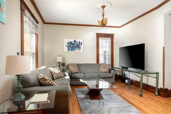 Beautiful House | Walk Everywhere | AC | Fire Pit |