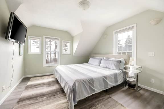 M22 Shores | Beach | Pet-friendly | Waterfront | Large Groups