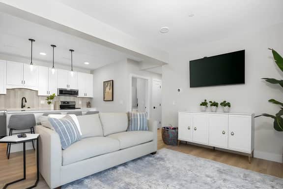 Randolph #204 · Randolph Street Retreat