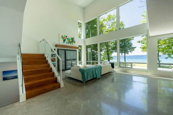 Old Mission Peninsula Luxury on West Bay