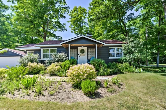 Elk Rapids Bungalow