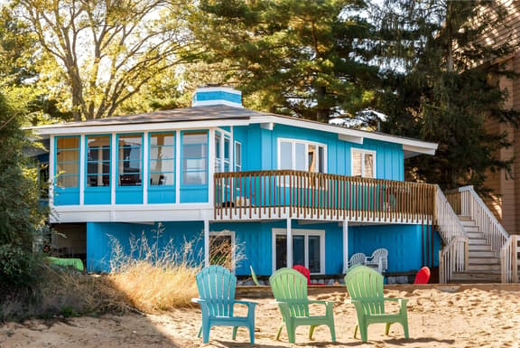 East Bay Escape | Private Beach | AC | Sunrise |