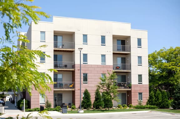 Cute Condo | TART Trail | Bikes | AC | Downtown |