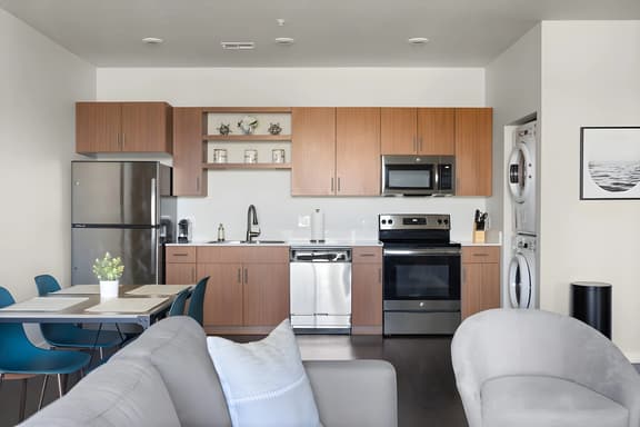 Tranquil Condo · Top Floor Pet Friendly Condo near Downtown