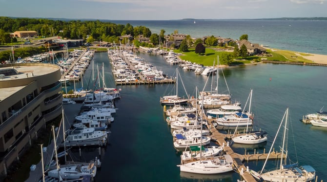 Best Beaches in Traverse City for Families (Lake Michigan & Bay Access)