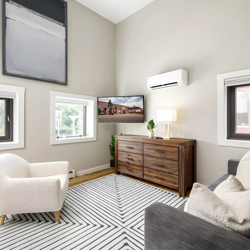 Modern & Cozy Studio | Walk to Downtown & Beach